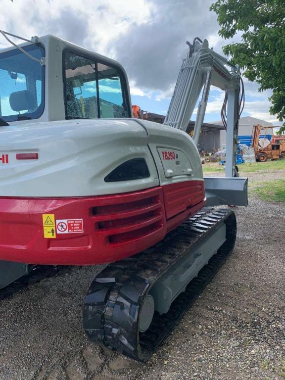 Takeuchi TB290 Photo 7