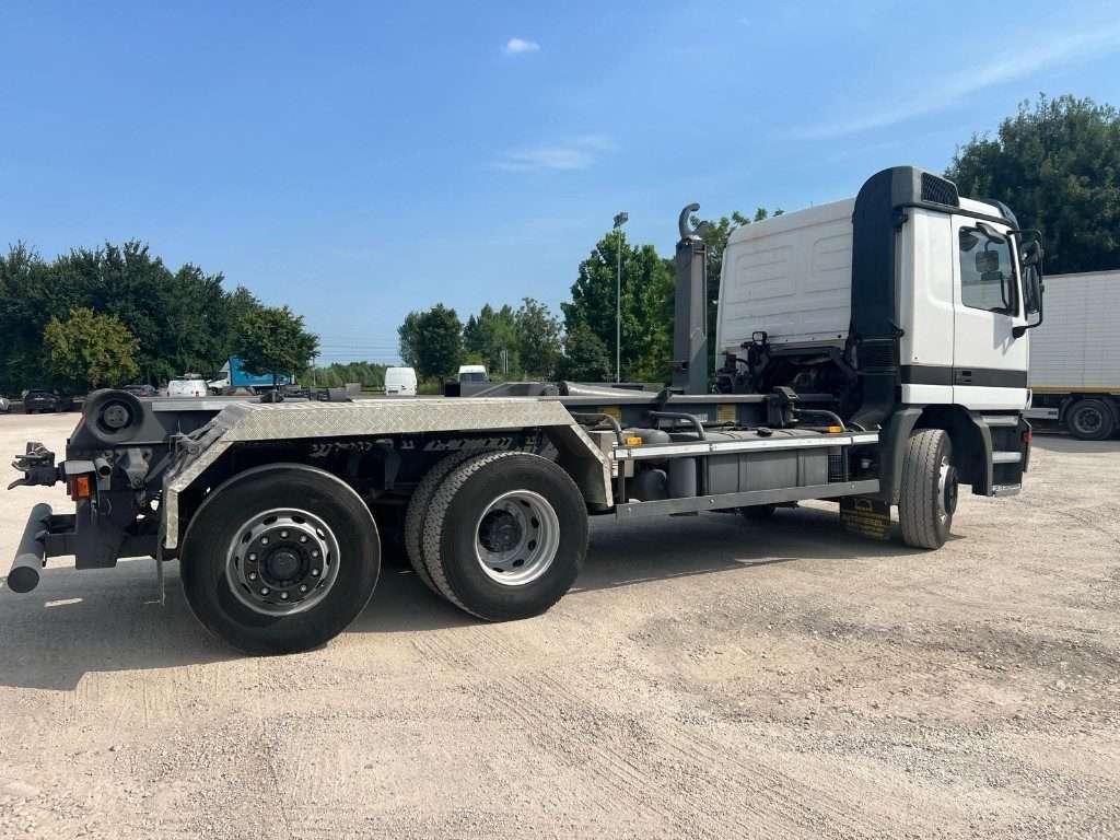 Mercedes-Benz Camion ampliroll Photo 7