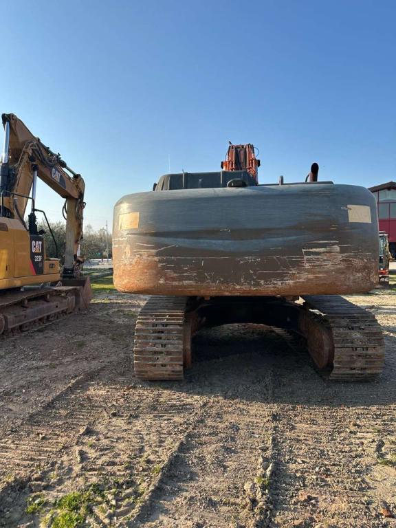 Hitachi ZX350LCN Photo 9