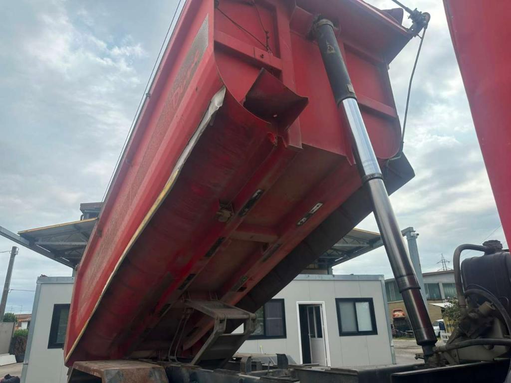 Renault Kerax 450 Photo 13
