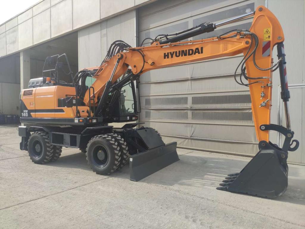 Hyundai HW140-9 Photo 3