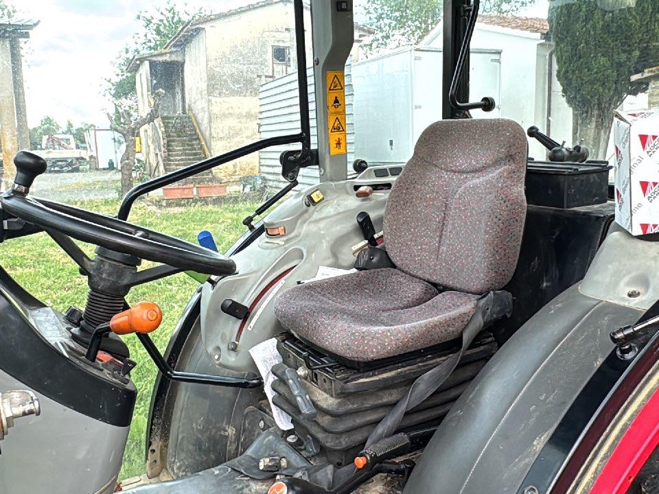 Massey Ferguson 3660F Photo 2