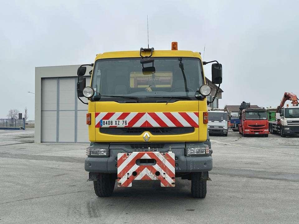 Renault 370 DCI 6x4 Photo 16