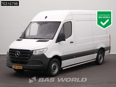 Mercedes-Benz Sprinter 311 CDI L2H2 Trekhaak Airco Cruise Camera MBUX CarPlay Parkeersensoren v+a Euro6 L2 A/C To en vente par BAS World B.V.