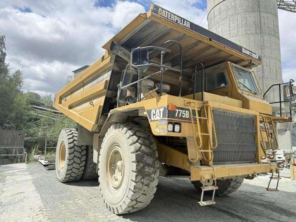 Caterpillar 775B Photo 1