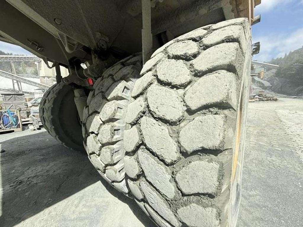 Caterpillar 775B Photo 13