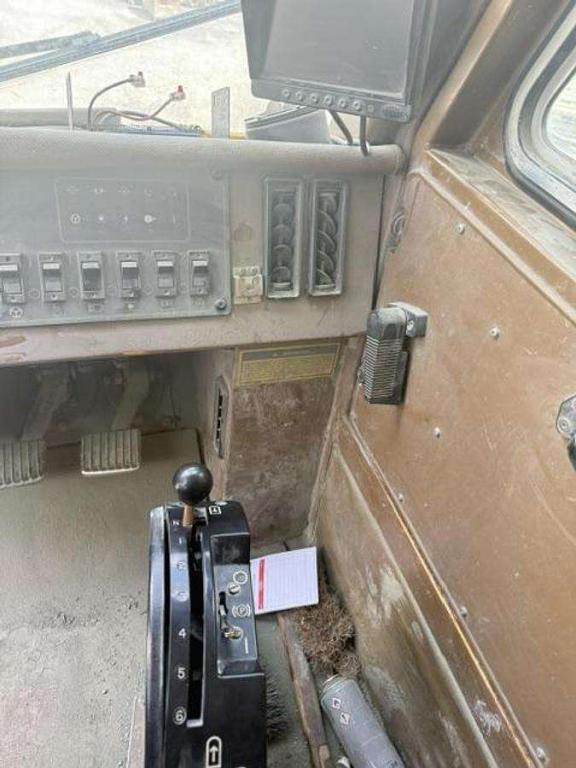 Caterpillar 775B Photo 14