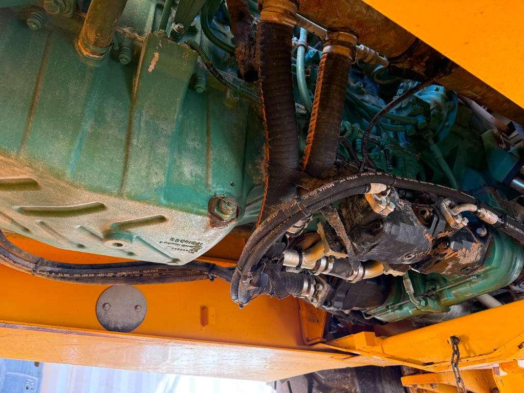 Volvo A40G (EXW - Abu Dhabi) Photo 11