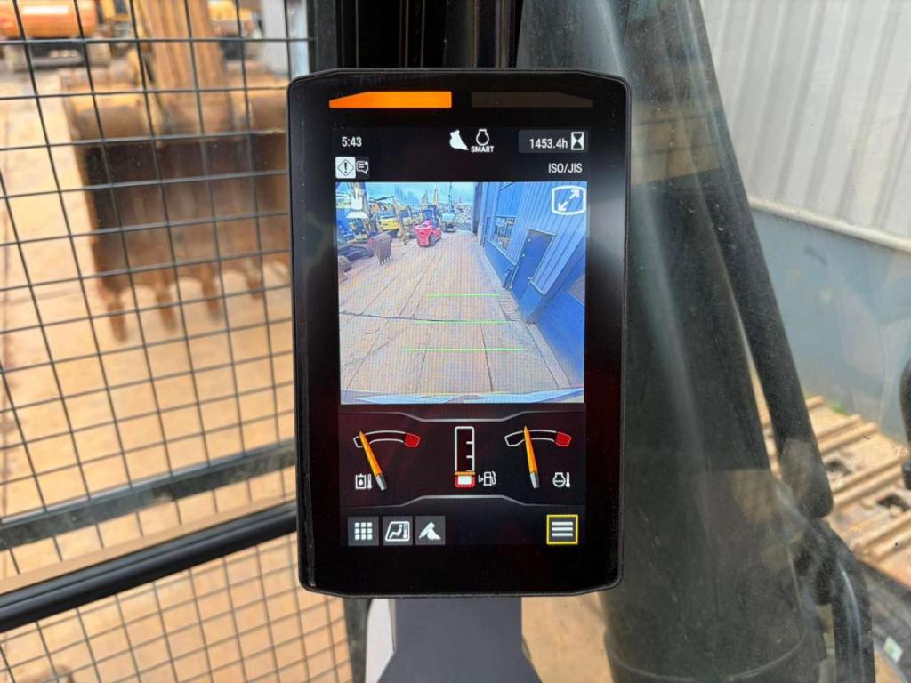 Caterpillar 330GC Photo 24