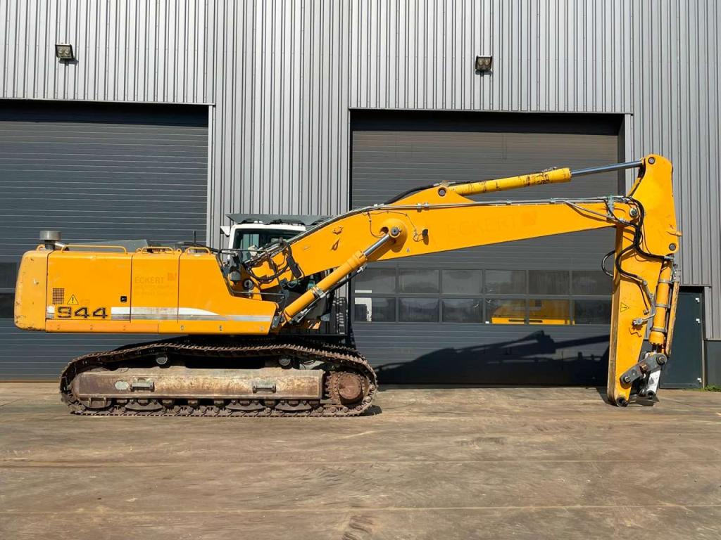 Liebherr R944C Photo 5