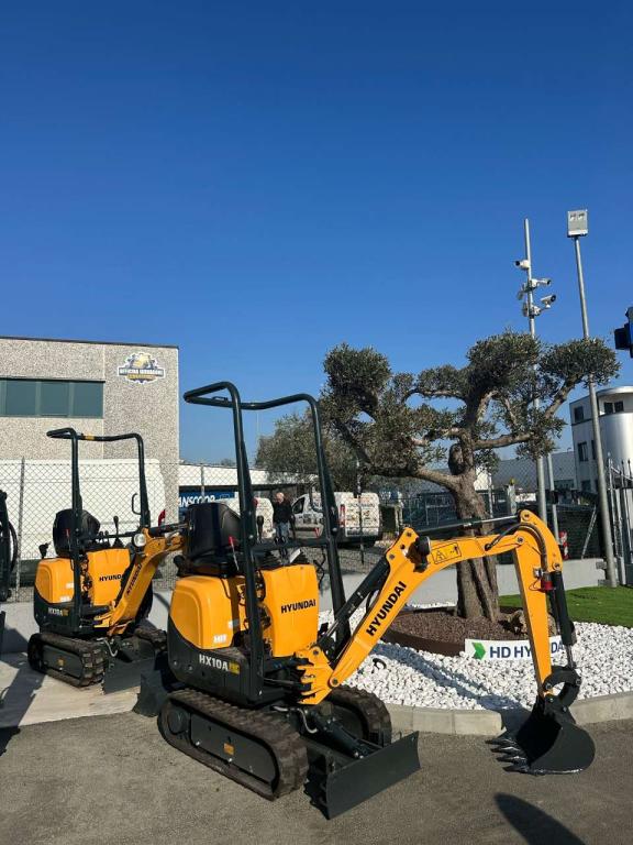 Hyundai HX10A Photo 1