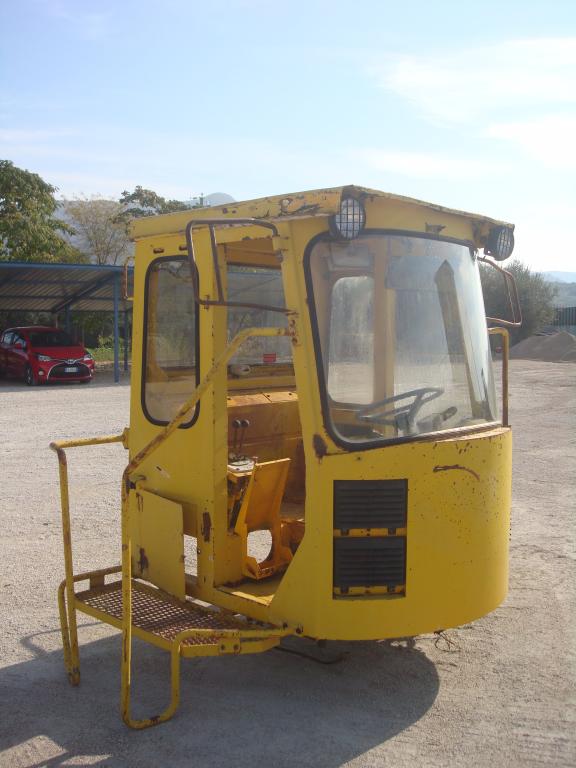 Cabine pour Volvo 4600 Photo 1