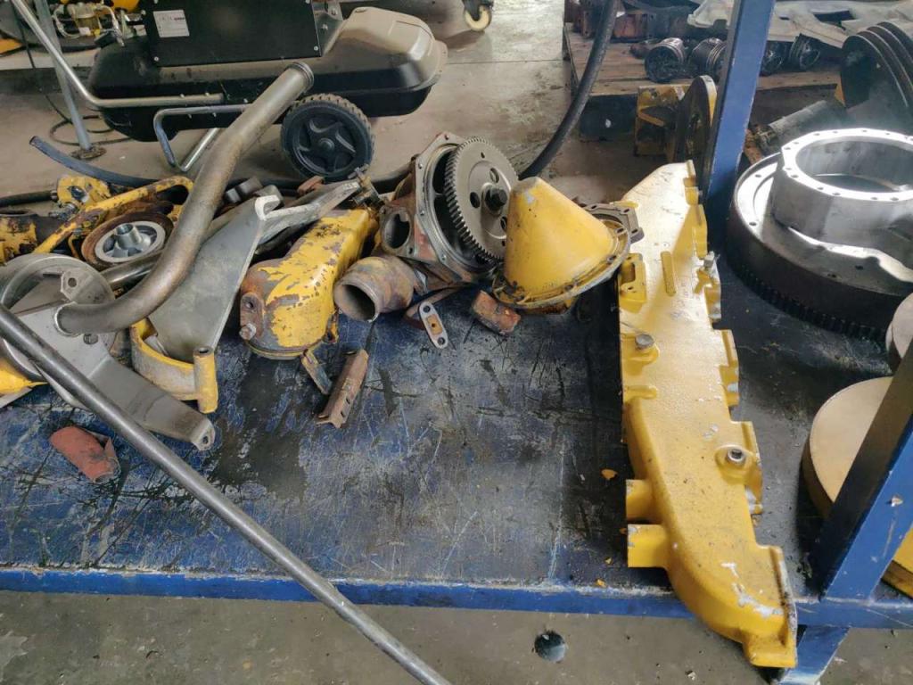 Remplacement du moteur diesel pour Caterpillar 3406B Photo 2