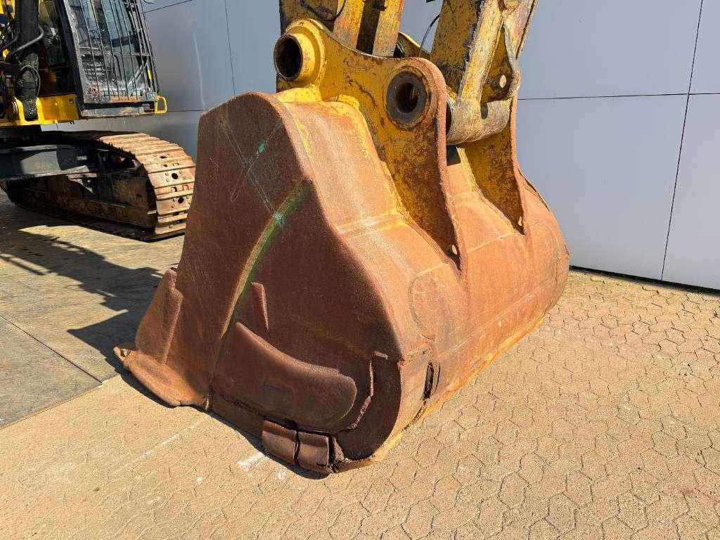 Caterpillar 374FL - Automatic Greasing / Rear + Side Camera Photo 20