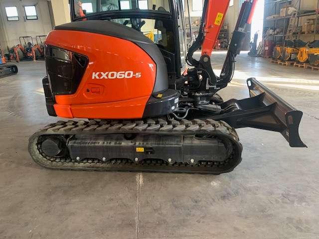 Kubota KX060-5 Photo 2