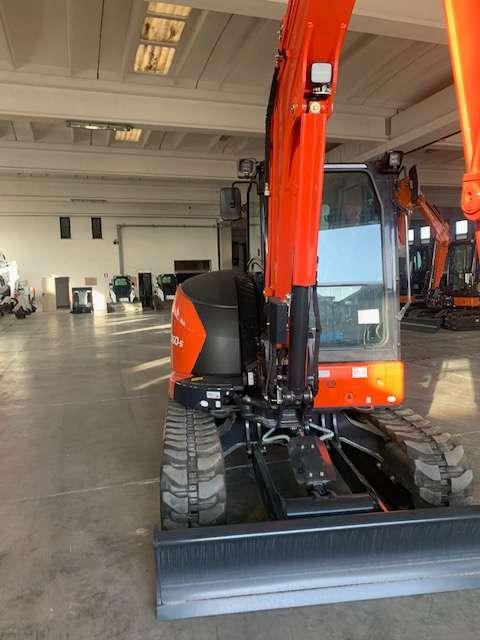 Kubota KX060-5 Photo 6