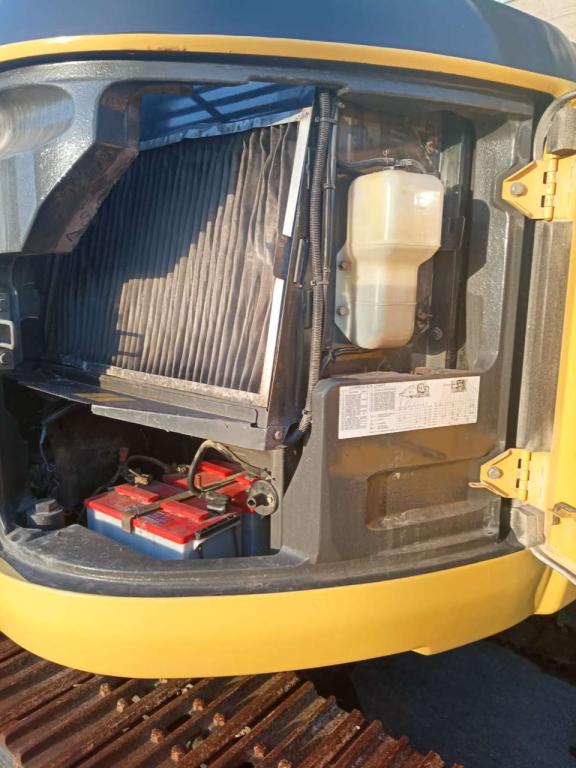 New Holland E135-B SR2 Photo 17