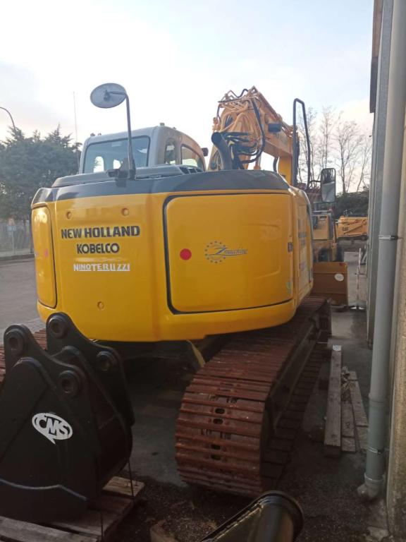 New Holland E135-B SR2 Photo 3