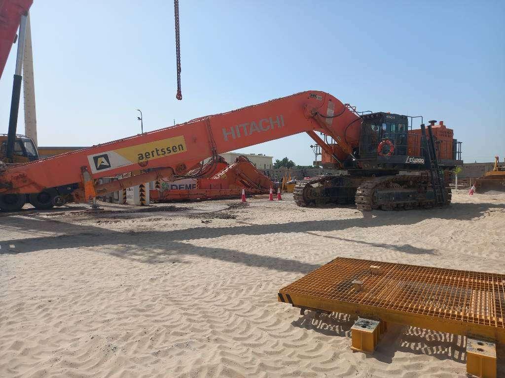 Hitachi EX1200-7 Longreach 28m (Saudi Arabia) Photo 2