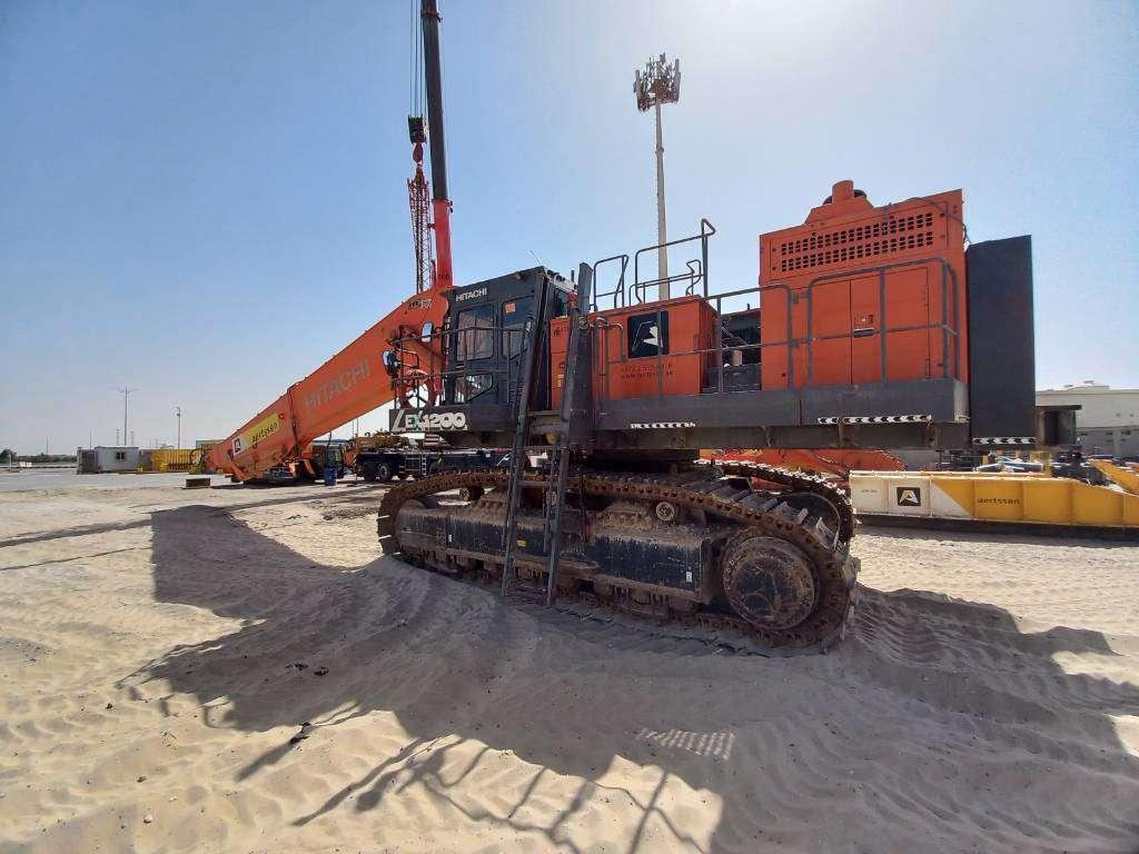 Hitachi EX1200-7 Longreach 28m (Saudi Arabia) Photo 7
