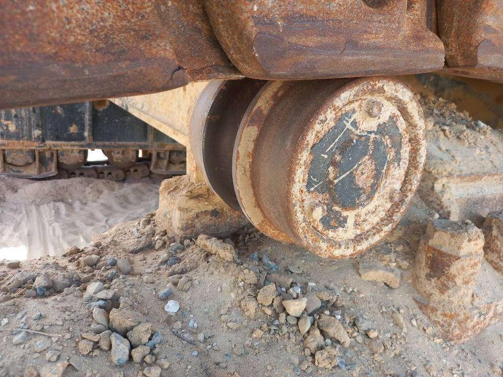 Hitachi EX1200-7 Longreach 28m (Saudi Arabia) Photo 9