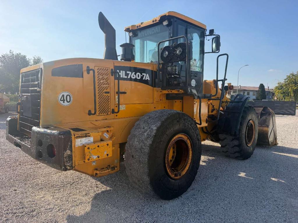 Hyundai HL 760-7A Photo 3