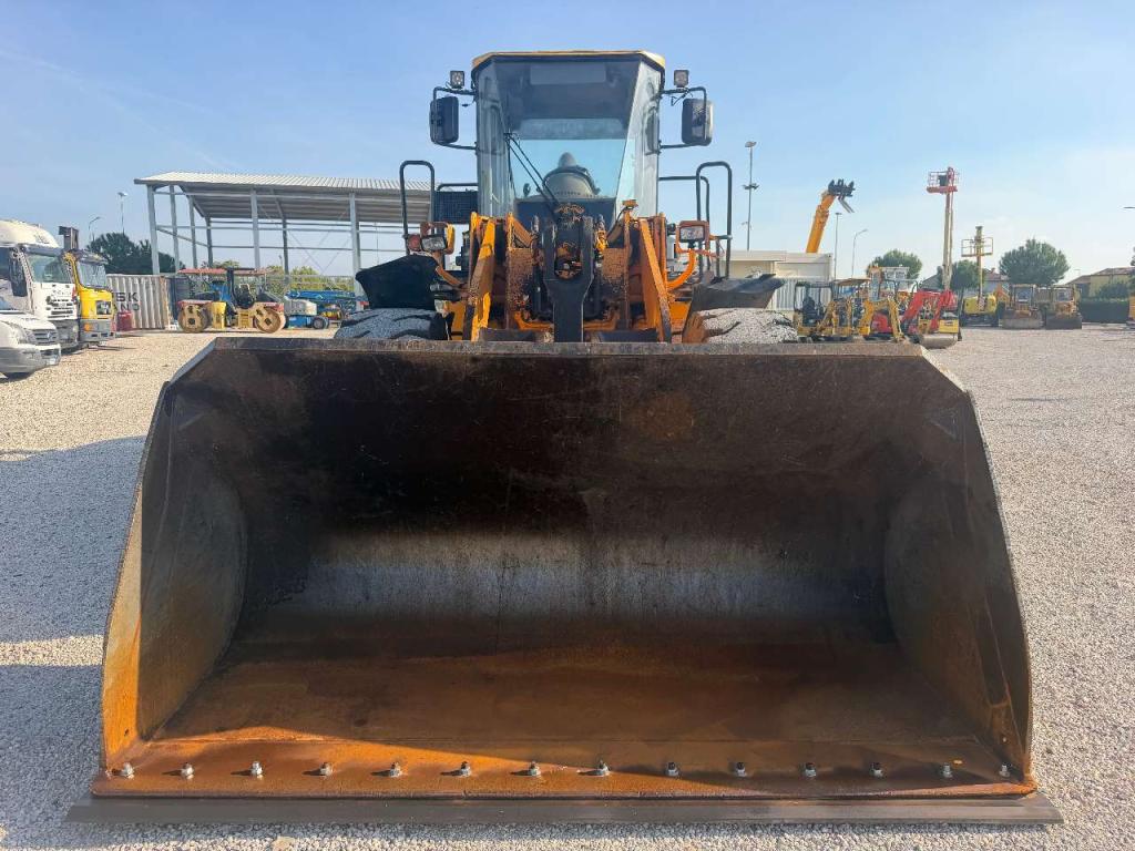 Hyundai HL 760-7A Photo 6