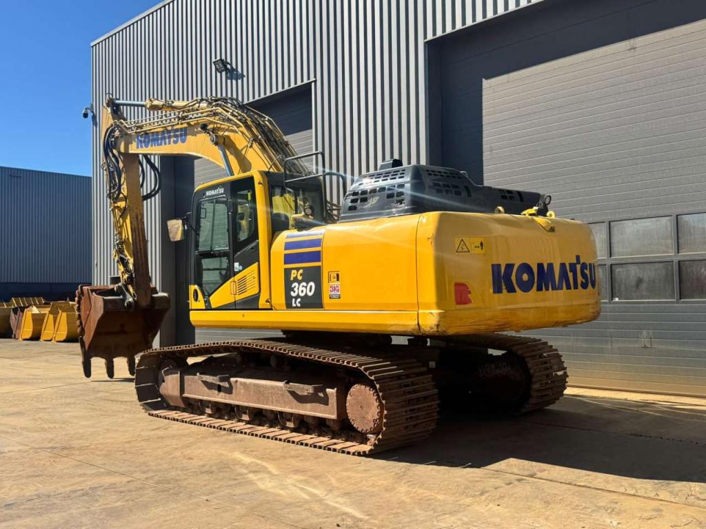 Komatsu PC360LC-11E0 Photo 3