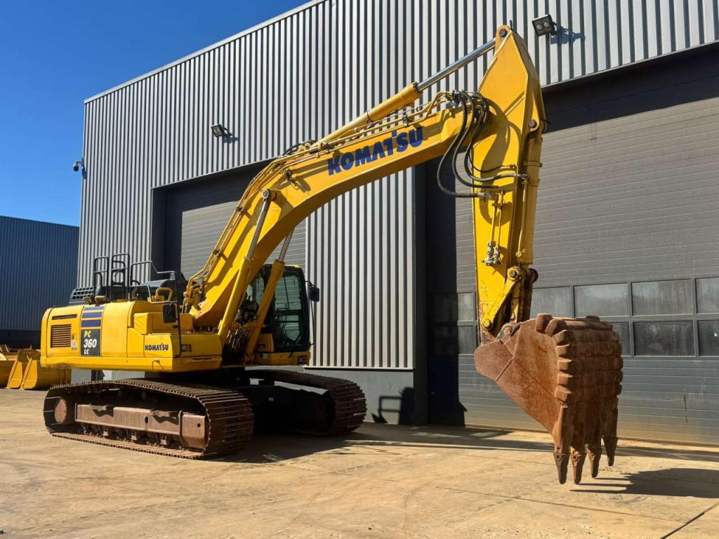 Komatsu PC360LC-11E0 Photo 6