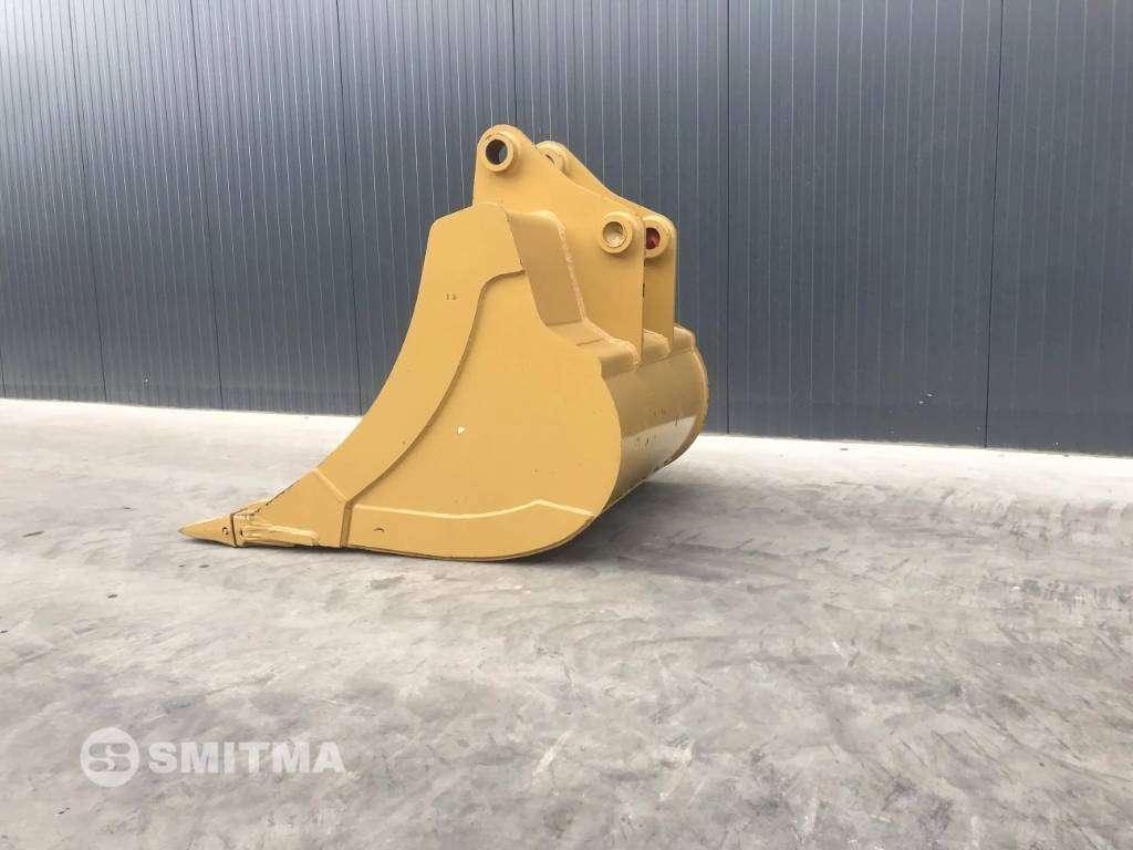 Caterpillar 318D2 Photo 9