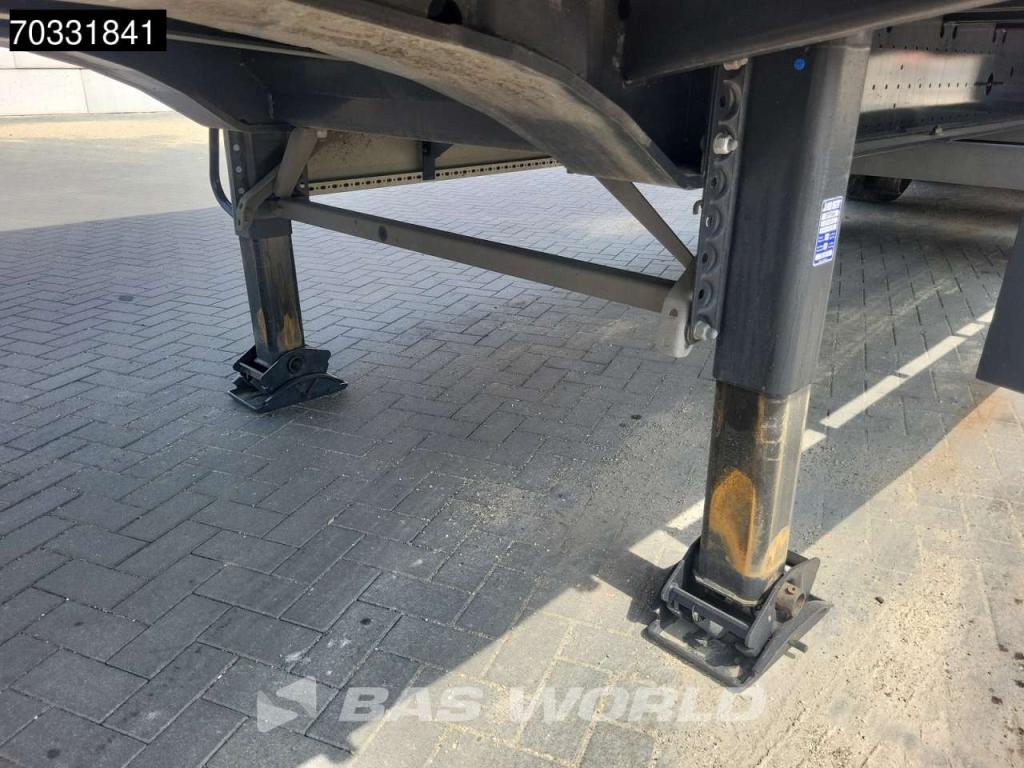 Krone SD Mega Lift + Slidingroof Liftachse Photo 25