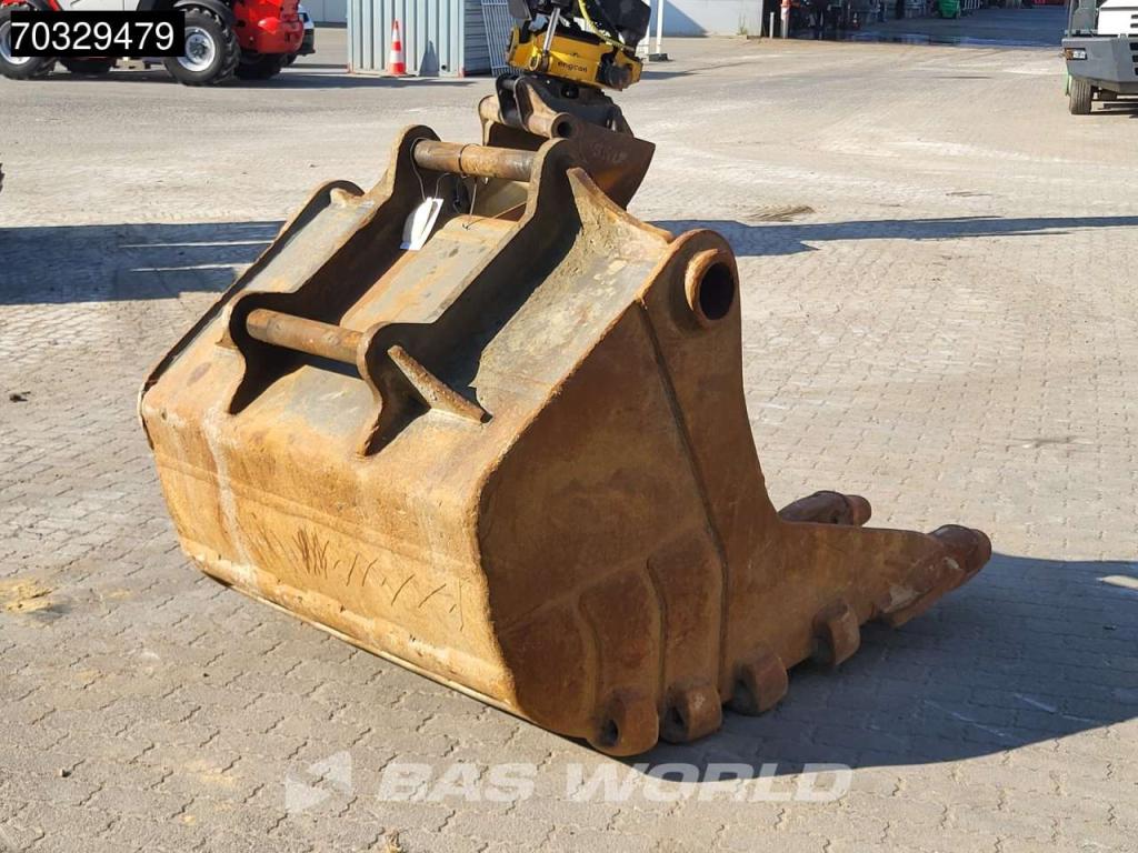 Volvo EC250 E L Photo 18