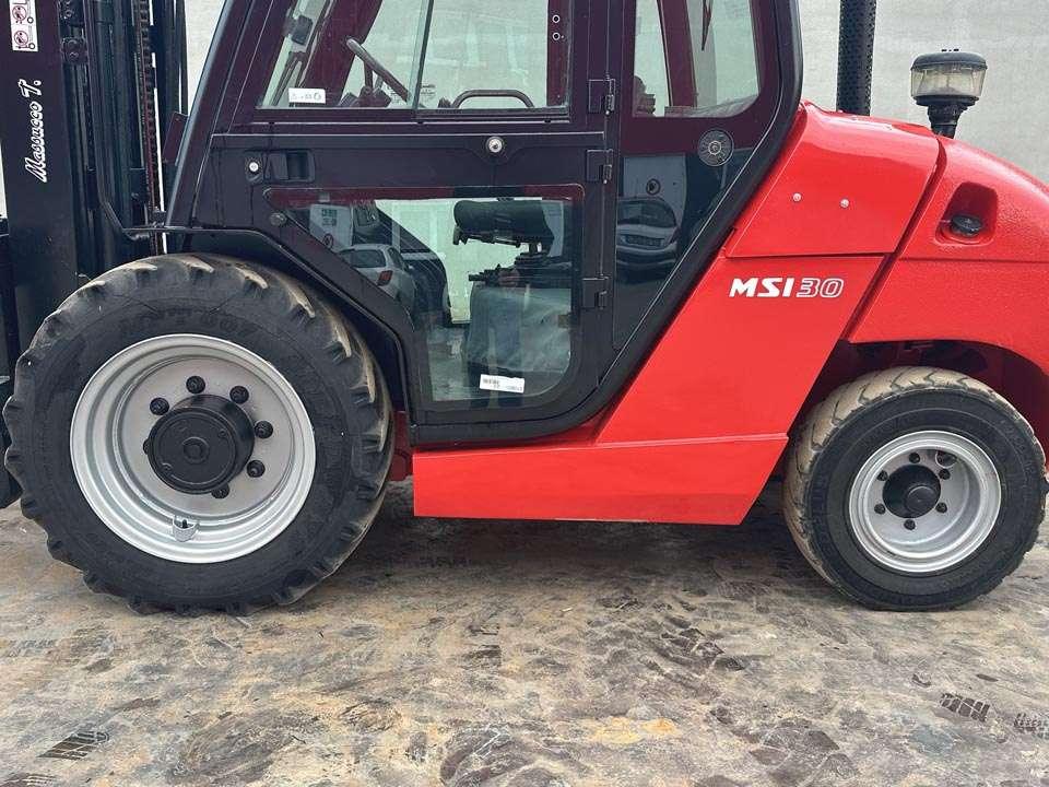 Manitou MSI30D 4X2 Photo 10