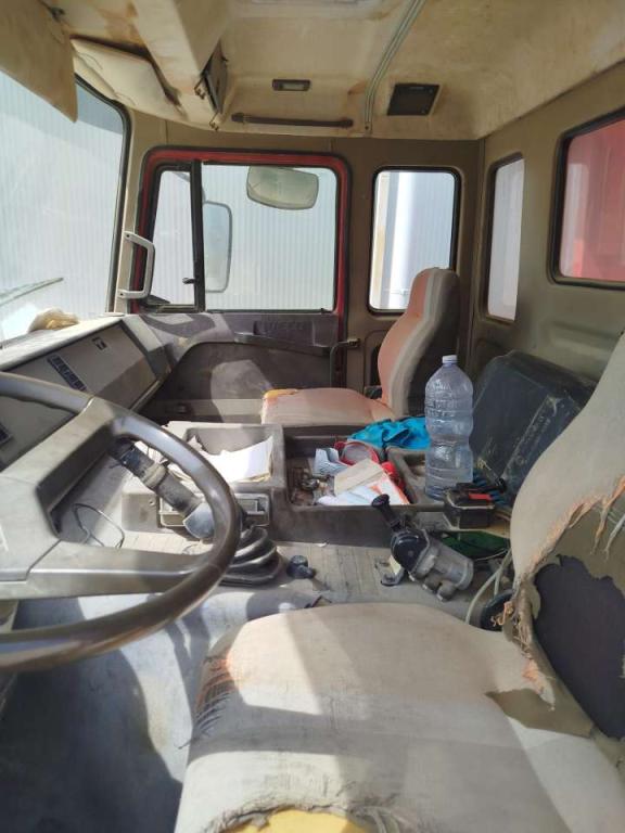 Iveco 330-36HT Photo 3