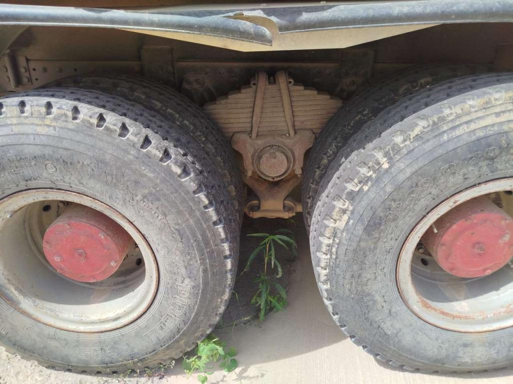 Iveco 330-36HT Photo 4