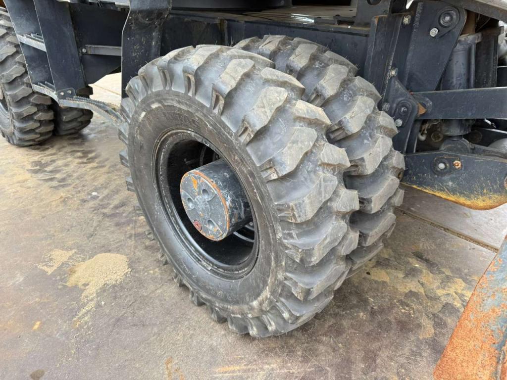 Komatsu PW180-11 Photo 13
