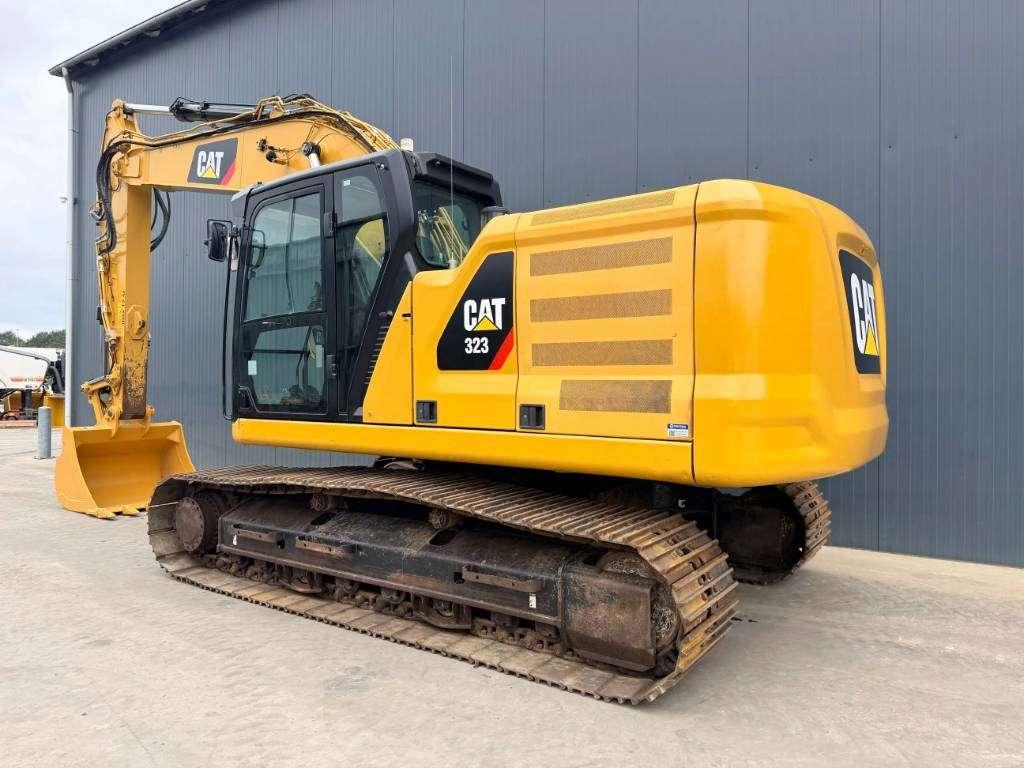 Caterpillar 323 07A Photo 2