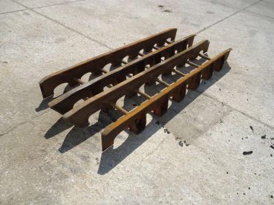 Garde de la chaîne de chenille pour Fiat Allis FL14C - FL14B en vente par OLM 90 Srl