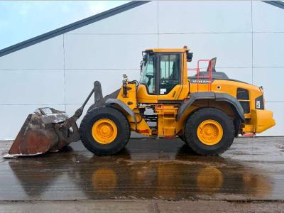 Volvo L120H - 3rd Function / Quick Coupler en vente par Boss Machinery