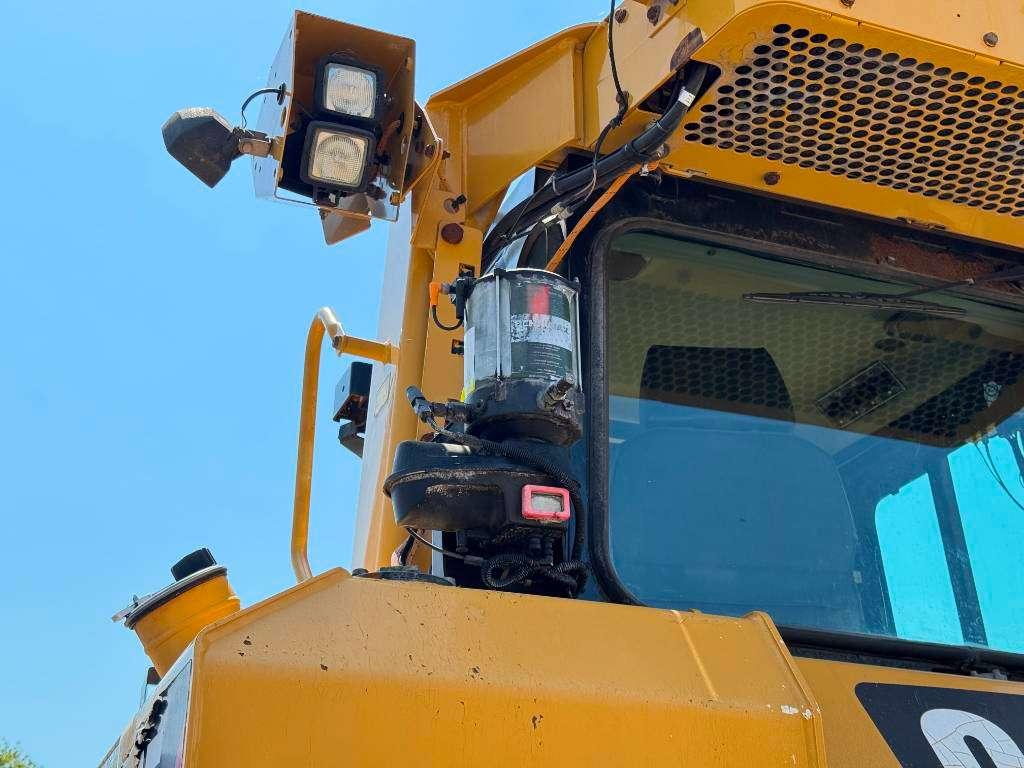 Caterpillar D6T LGP - TRIMBLE GPS SYSTEM / Auto Greasing Photo 20