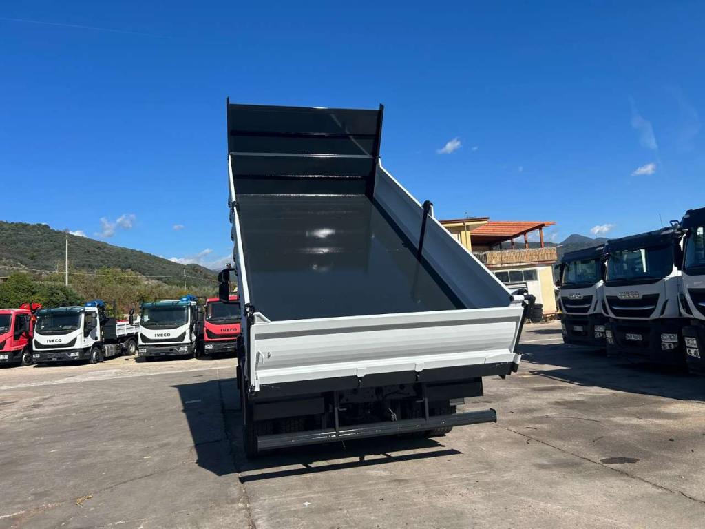 Iveco EUROCARGO 180E32 Photo 16