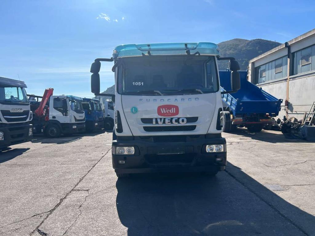 Iveco EUROCARGO 180E32 Photo 21