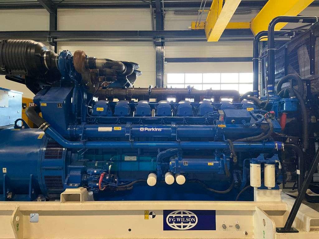 FG Wilson P2000-3 - 2000 kVA Open Genset - DPX-16033-O Photo 9