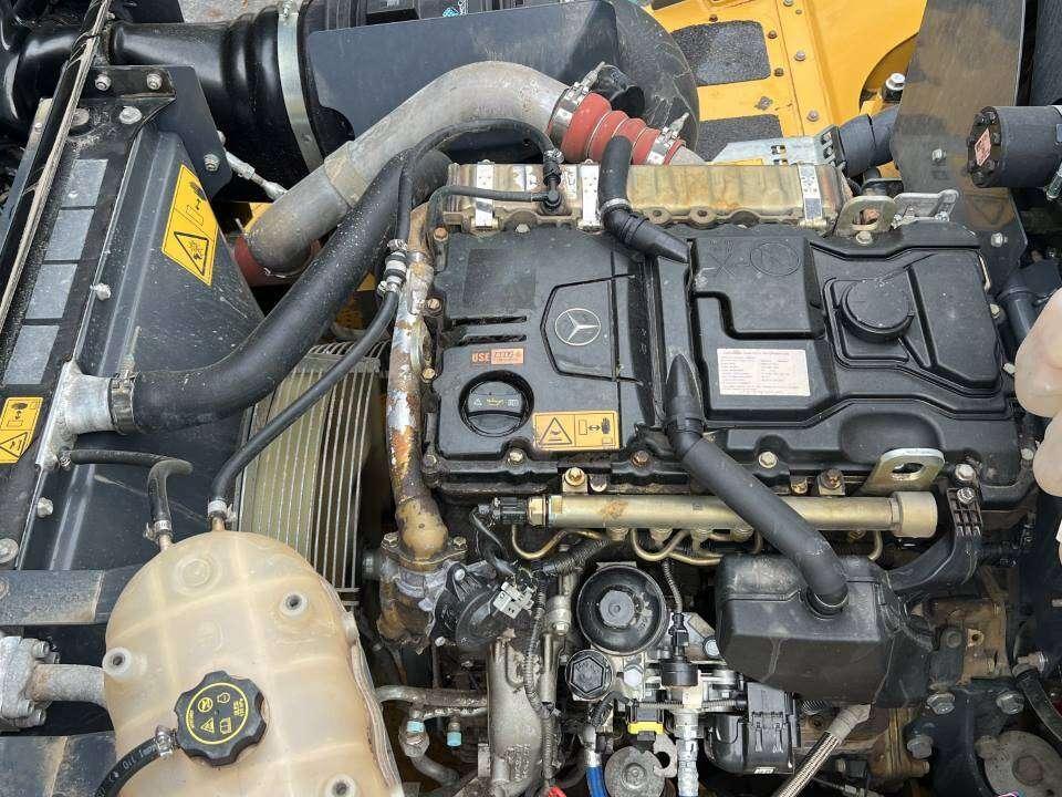 Bell B20E  6X6 Photo 14