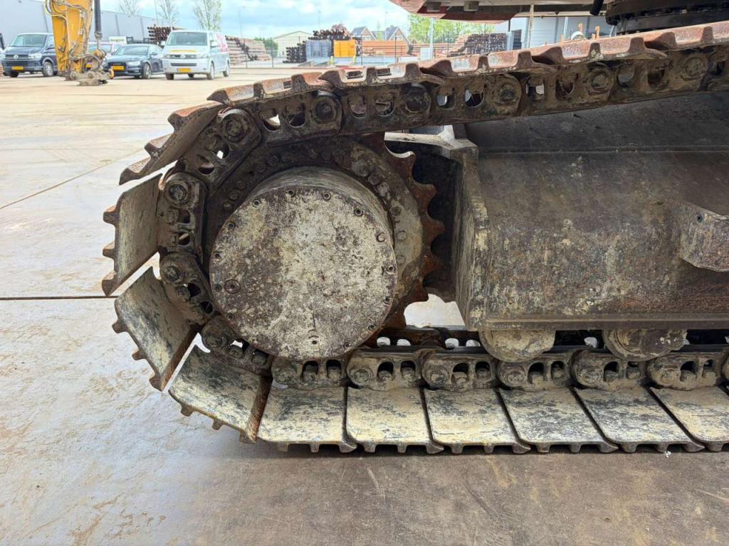 Doosan DX235LCR Photo 16