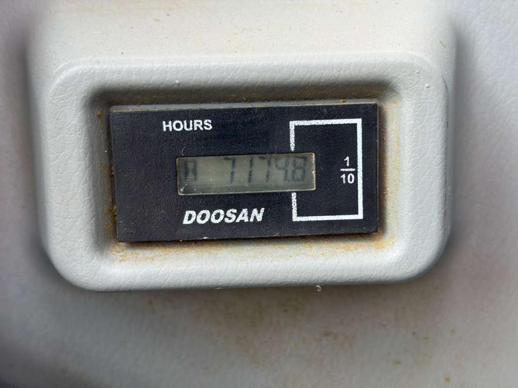 Doosan DX235LCR Photo 25