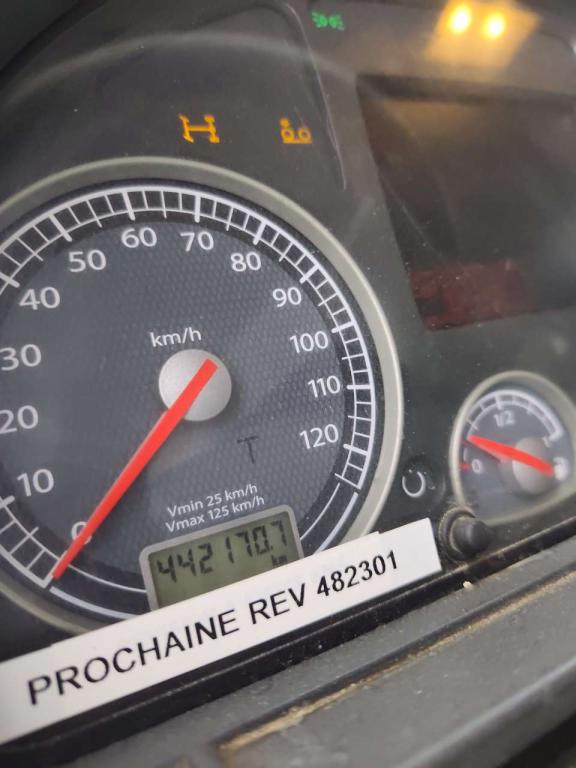 Iveco STRALIS 260S45 Photo 10