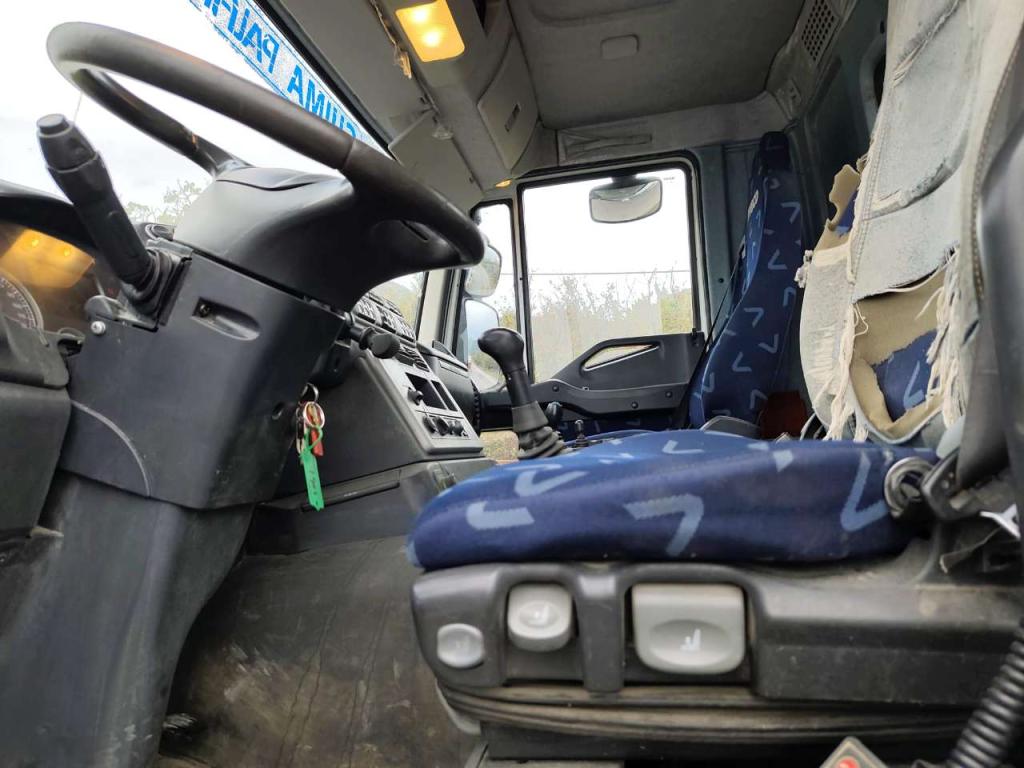 Iveco STRALIS 260S45 Photo 11