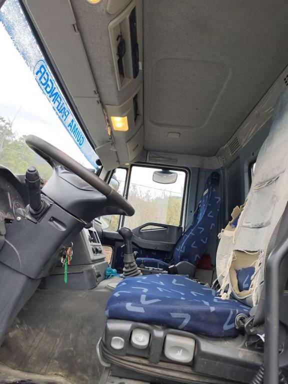 Iveco STRALIS 260S45 Photo 6