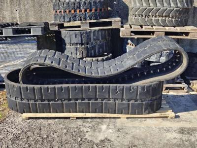 B450*86FB*55 Chenille caoutchouc pour Bobcat T 770 en vente par A. Cherubini & Figli Srl